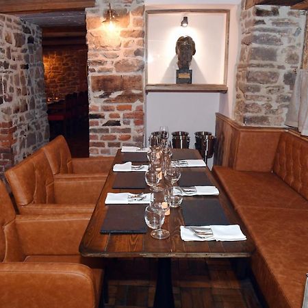 Alfred Russel Wallace Restaurant With Rooms Usk Extérieur photo