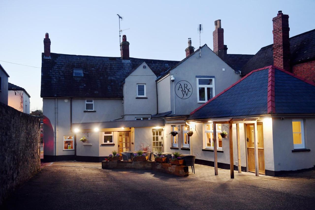 Alfred Russel Wallace Restaurant With Rooms Usk Extérieur photo