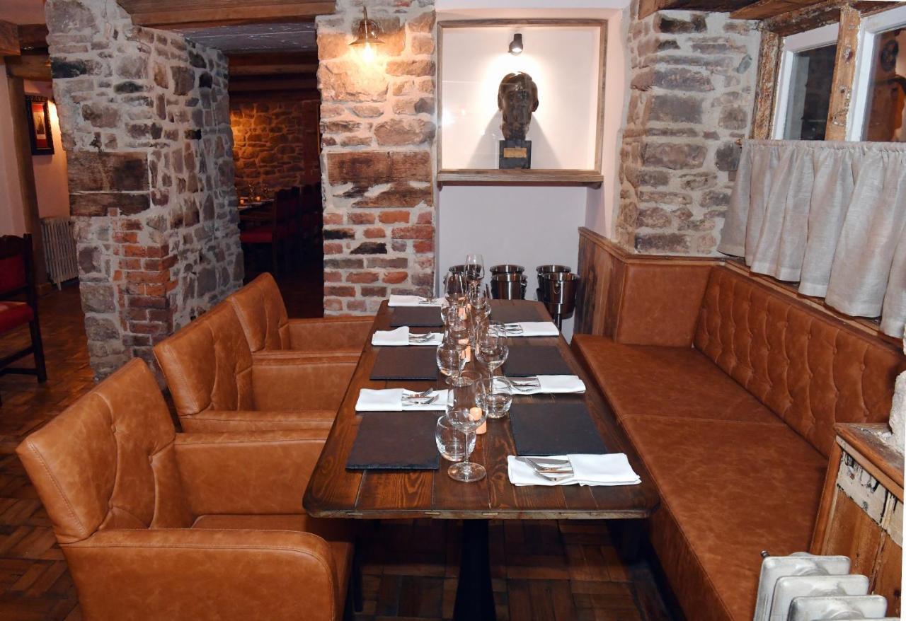Alfred Russel Wallace Restaurant With Rooms Usk Extérieur photo